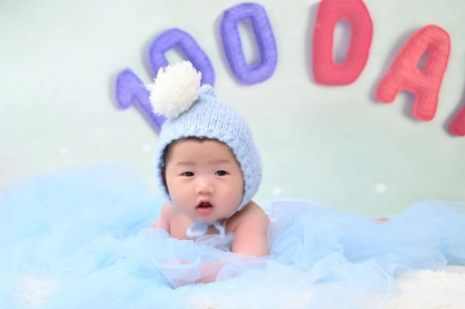 渭南宝宝喜欢搓脚